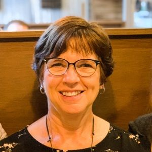 Meet your Posher, Lois